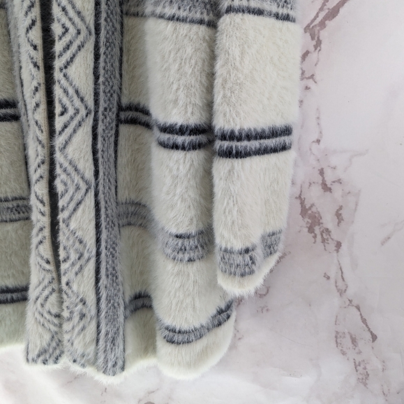 Anthropologie Solitaire Sweater Womens Small Blue Striped Cardigan Eyelash Long - Picture 5 of 14